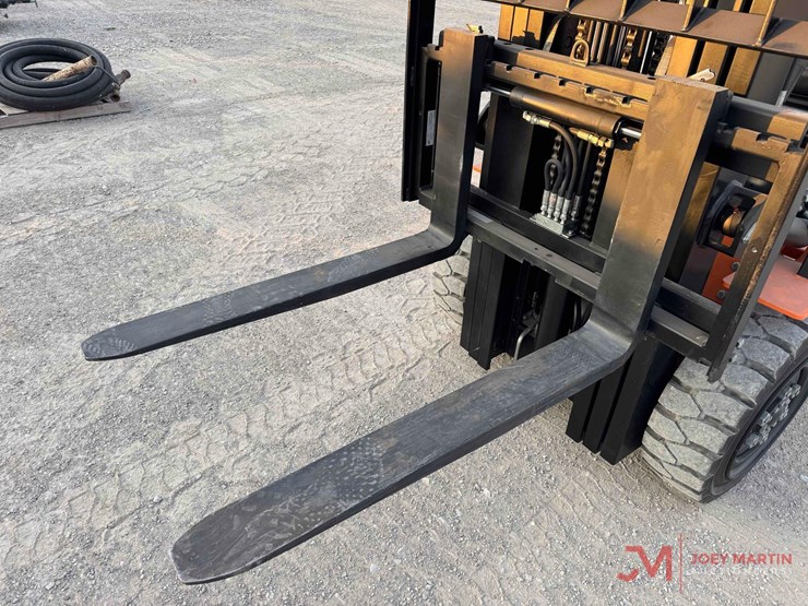 new/unused-e-picker-model-efl30-189-electric-forklift-image-5
