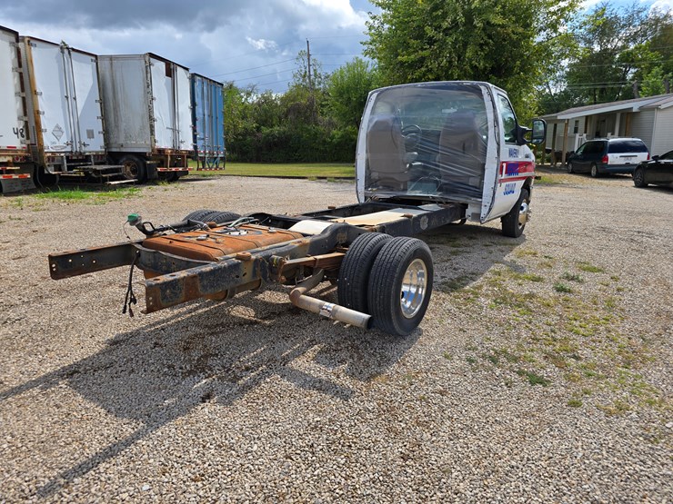2008-ford-e450-image-17