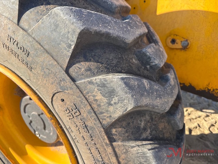 2017-jcb-510-56-image-13
