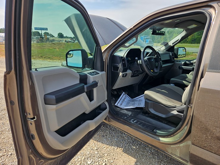 2016-ford-f150-image-31