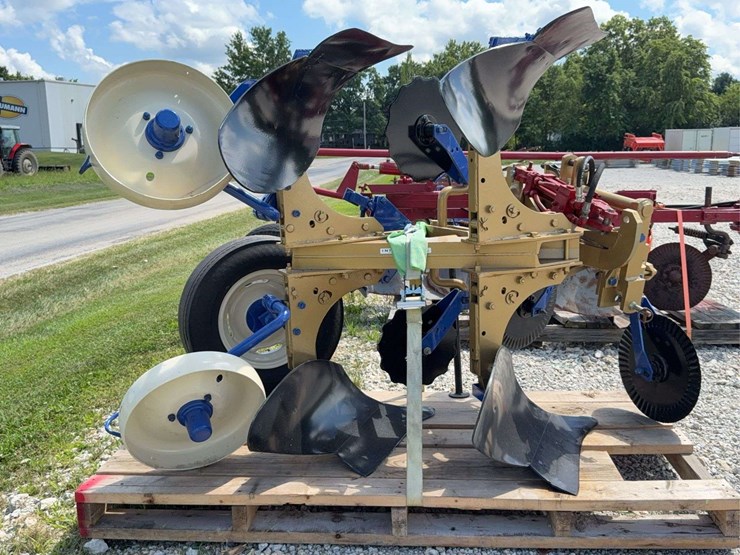 2-bottom-2-way-plow-image-2