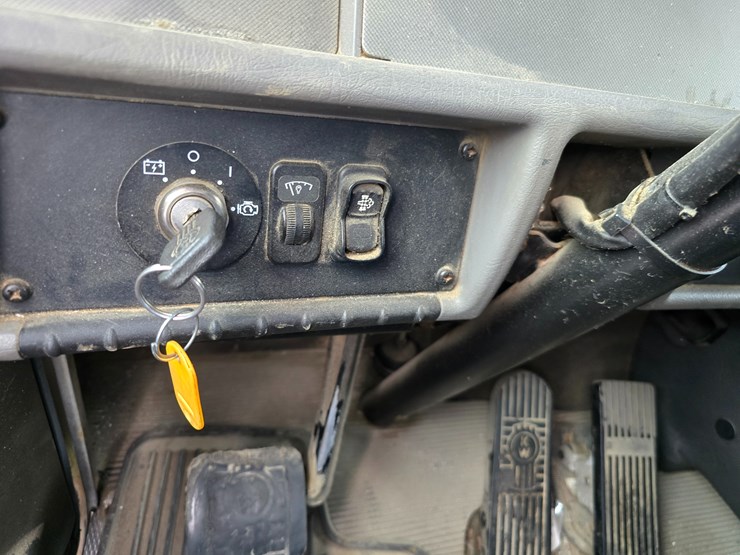 2016-kenworth-t370-image-140