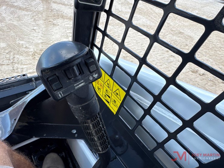 2021-bobcat-s450-image-18