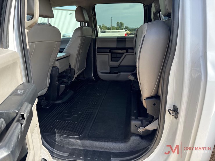 2018-ford-f350-xl-image-17