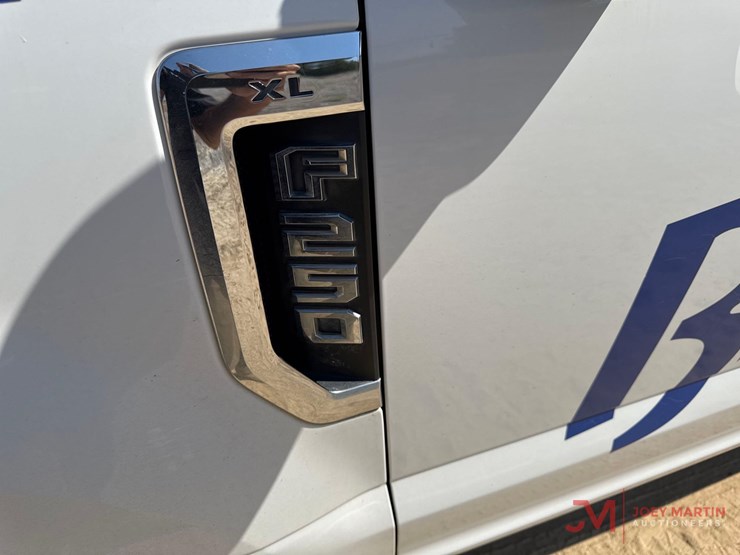 2017-ford-f250-xl-image-6