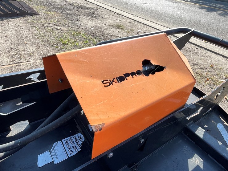 #4307-•-skid-pro-72"-skid-steer-mount-heavy-duty-brush-mower-image-11