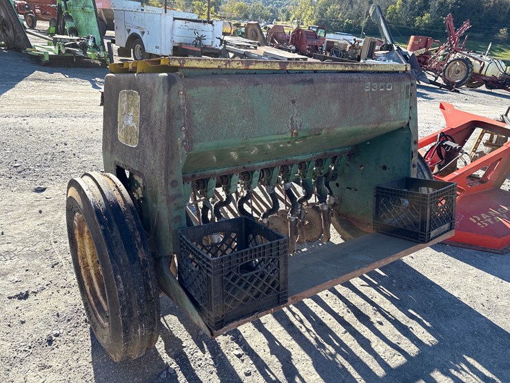 john-deere-8300-image-4