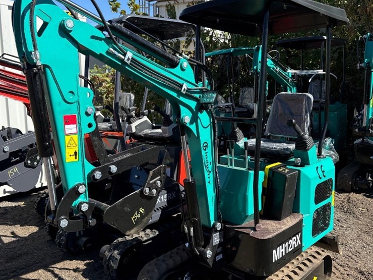 new-cfg-industrial-co-mini-excavator-model-mh12rx-image-2