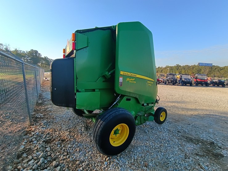 2020-john-deere-450m-image-5