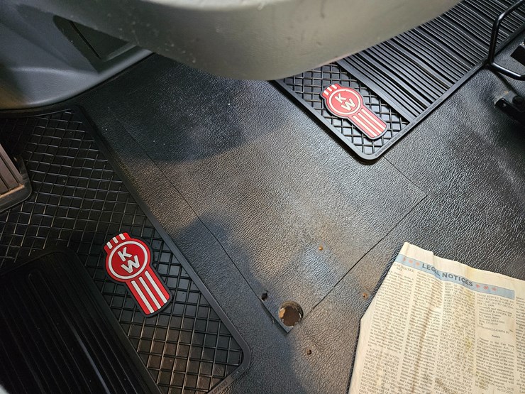 kenworth-t680-image-60