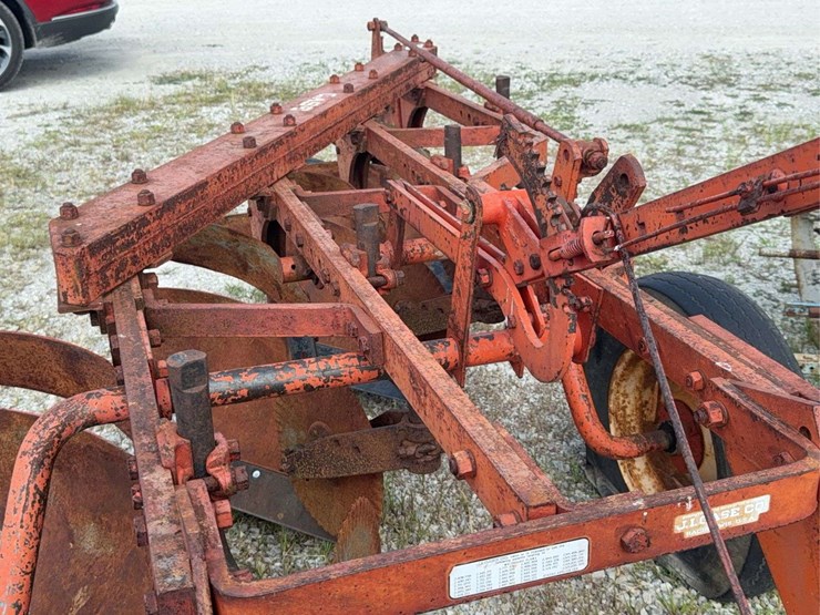 case-four-bottom-plow-image-22
