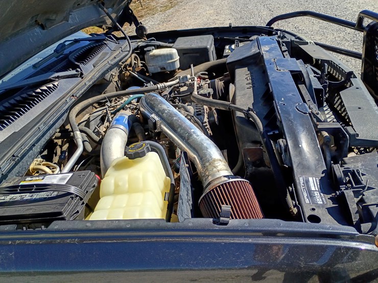 2003-chevrolet-silverado-image-21