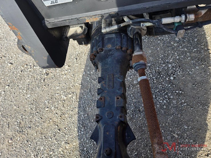 2015-jlg-g6-42a-image-15