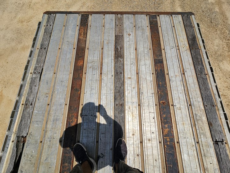 2011-great-dane-flatbed-image-54