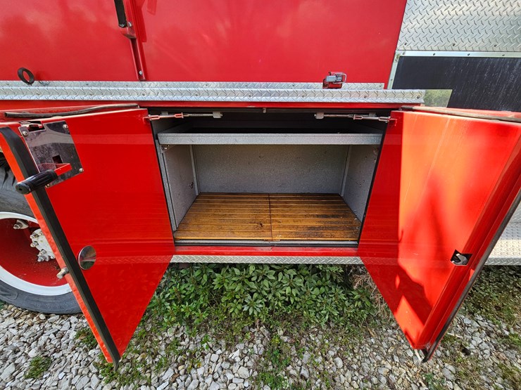 1983-ford-c800-image-85