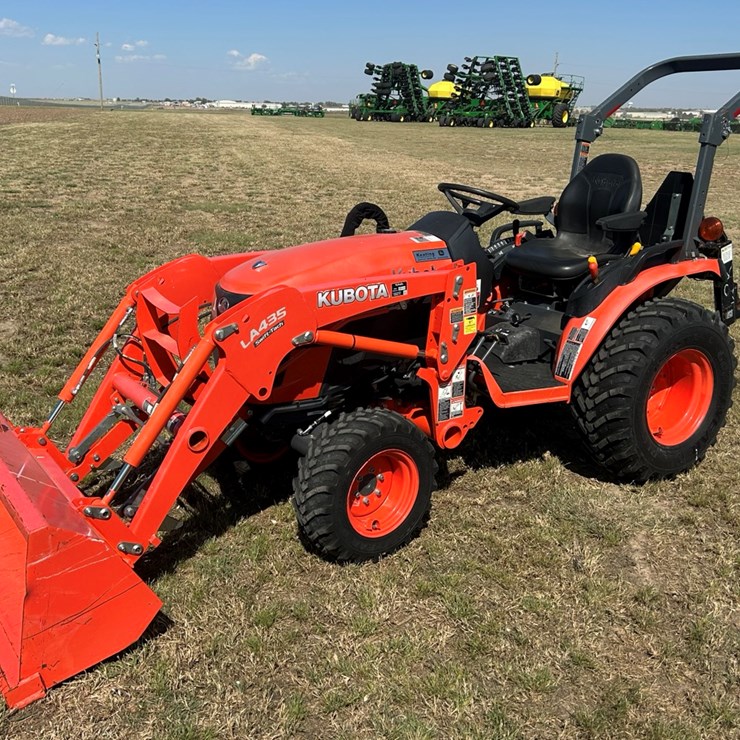 #47 • 2021 Kubota B2601