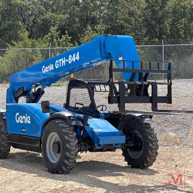 2016 GENIE GTH844