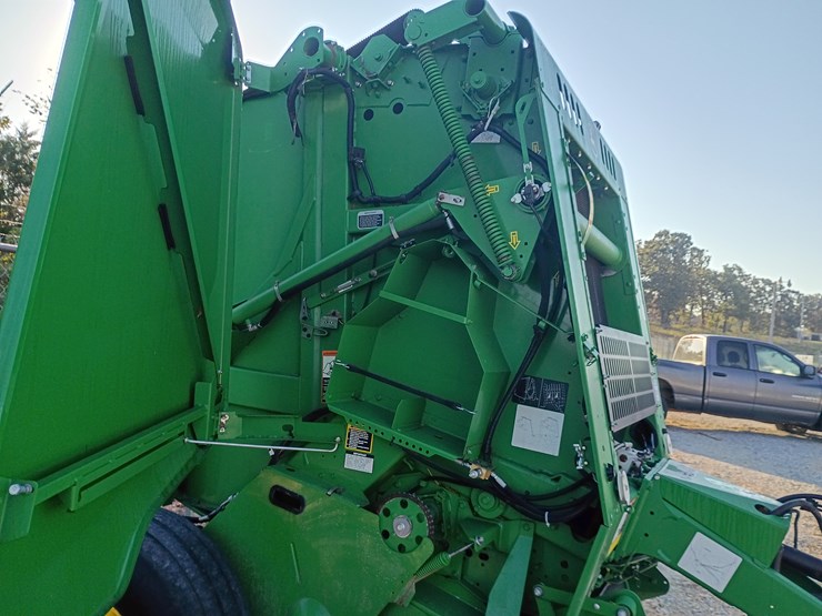 2020-john-deere-450m-image-26