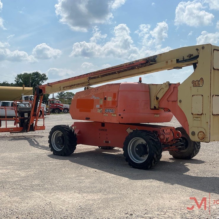 2016 JLG 800AJ
