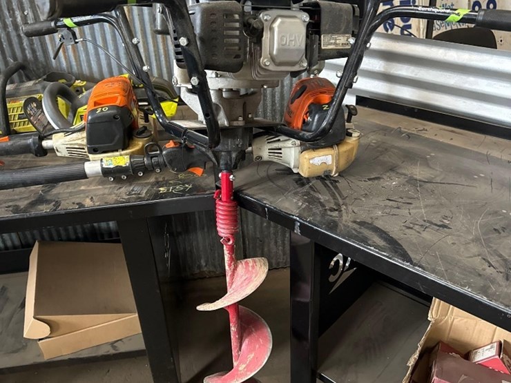 earthquake-gas-2-person-auger-model-9800k-image-1