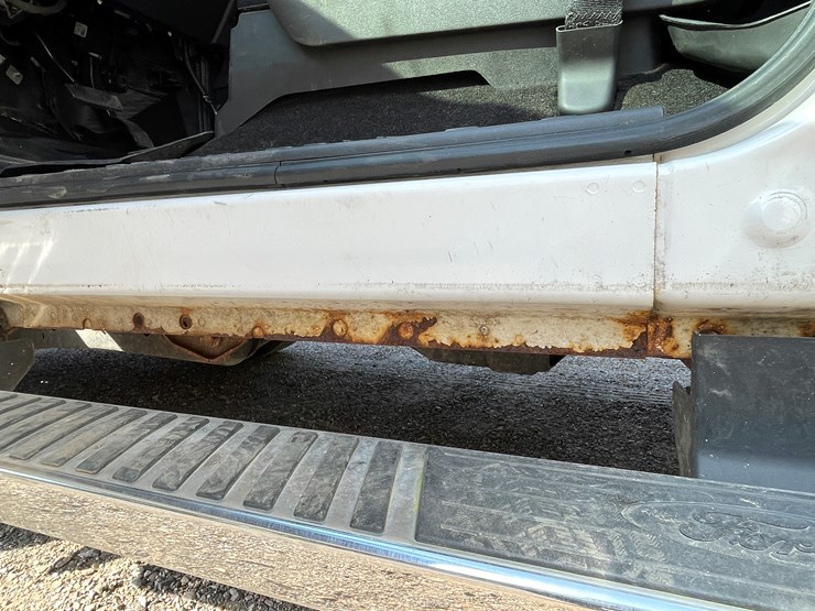 2016-ford-f350-image-32