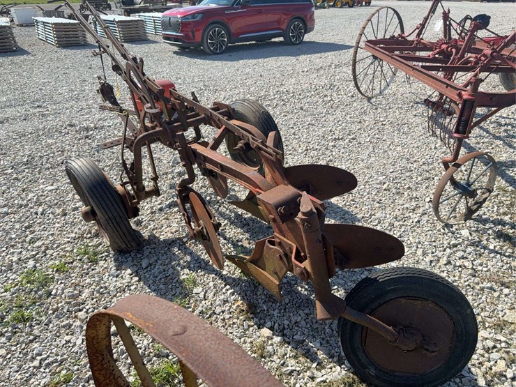 2-bottom-trip-plow-image-5