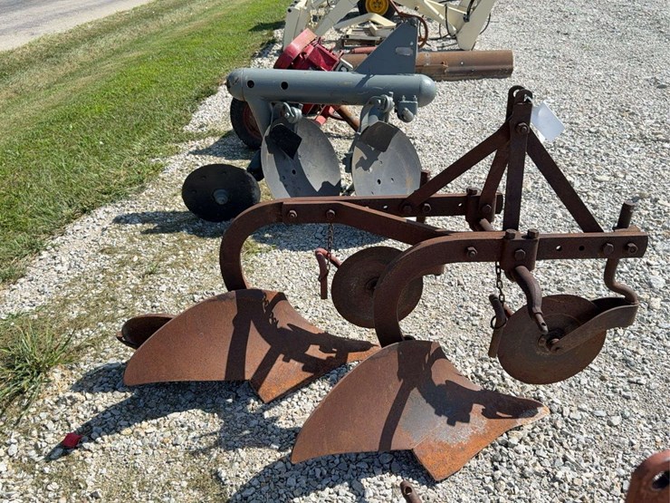 2-bottom-plow-image-2