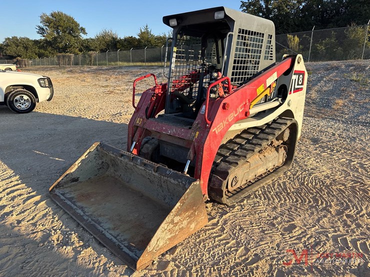 2019-takeuchi-tl8-image-4