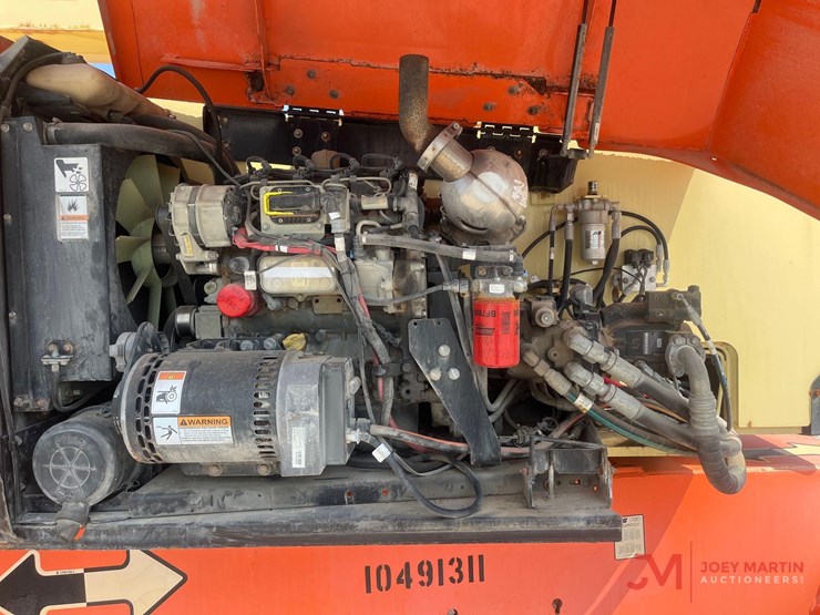 2016-jlg-800aj-image-12