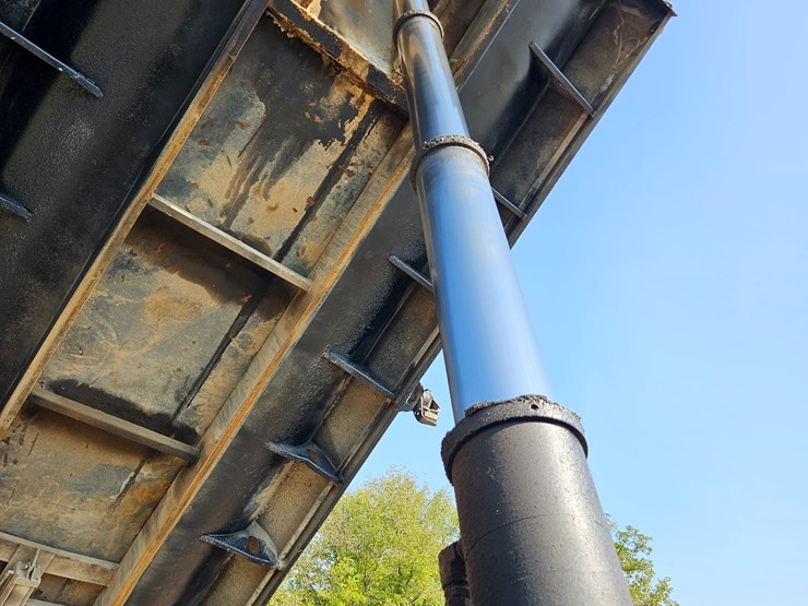 2006-sterling-l9500-image-39