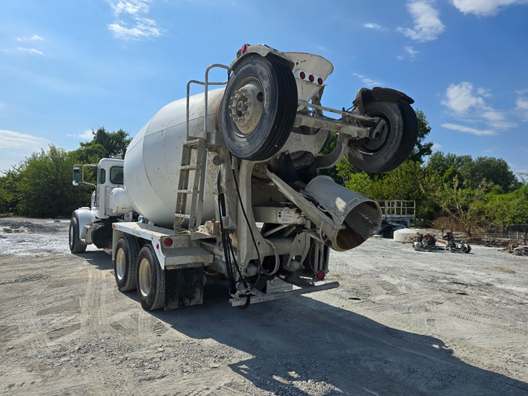 2014-peterbilt-365-image-20