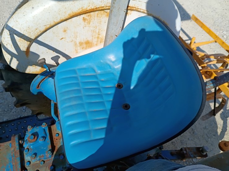 1972-ford-tractor-image-25