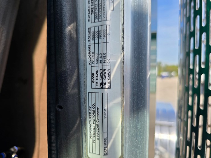 2014-peterbilt-388-image-90