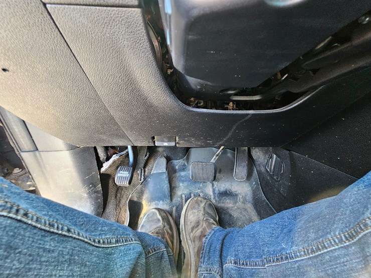 2017-ford-explorer-image-43