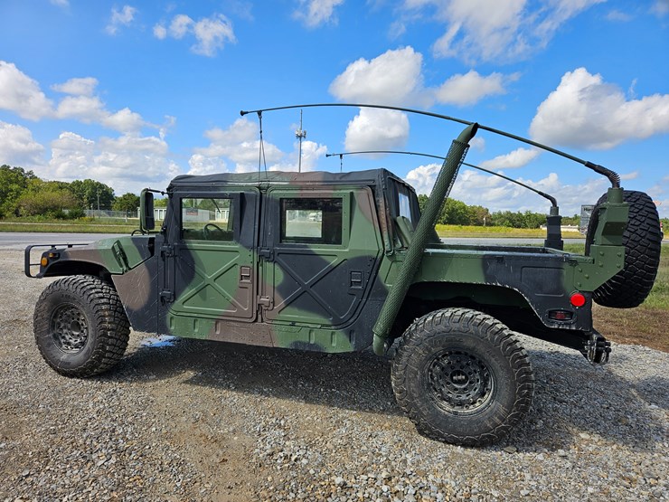 1989-am-general-m998-image-7