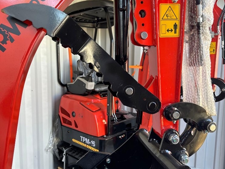 new-tpm-industrial-co-mini-excavator-model-tpm-16-image-5