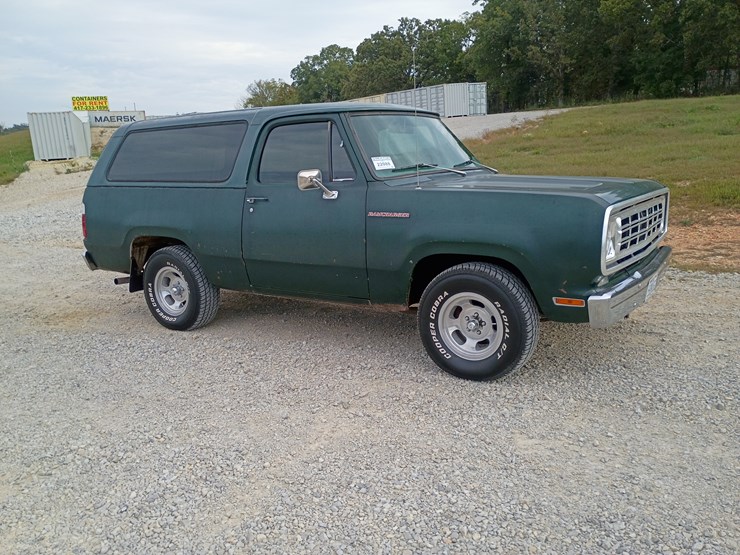 1976-dodge-ram-charger-image-16