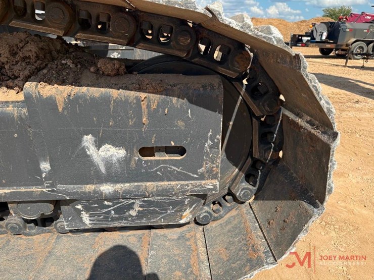 2019-deere-470g-lc-image-12