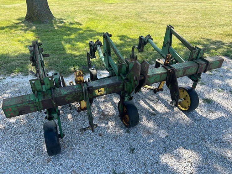 john-deere-2-image-2