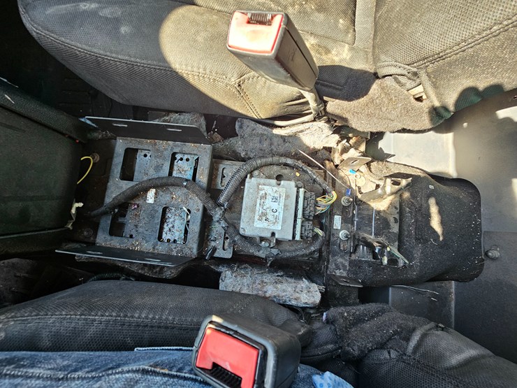 2017-ford-explorer-image-44