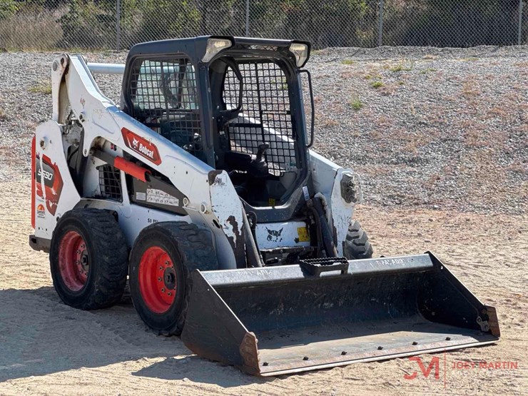2021-bobcat-s590-image-1