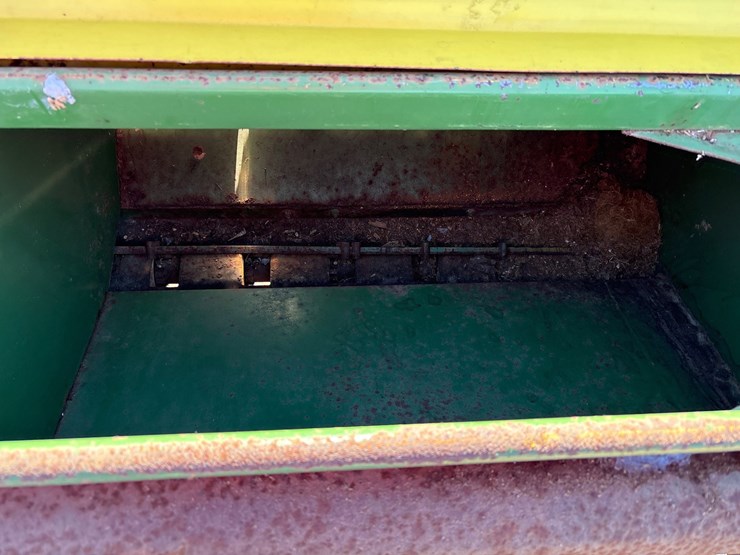 john-deere-8300-image-6