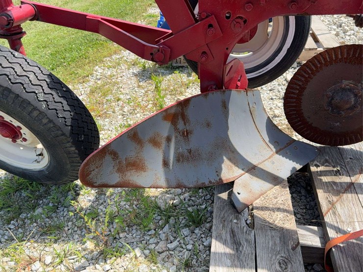 3-bottom-semi-mounted-plow-image-15