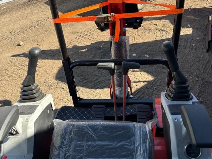 new-tpm-industrial-co-mini-excavator-model-tpm-16-image-8