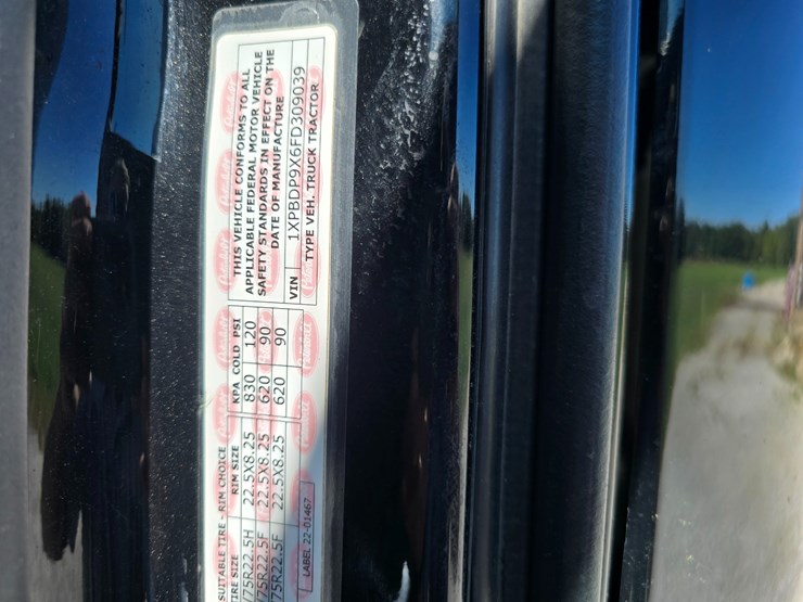 2015-peterbilt-579-image-66