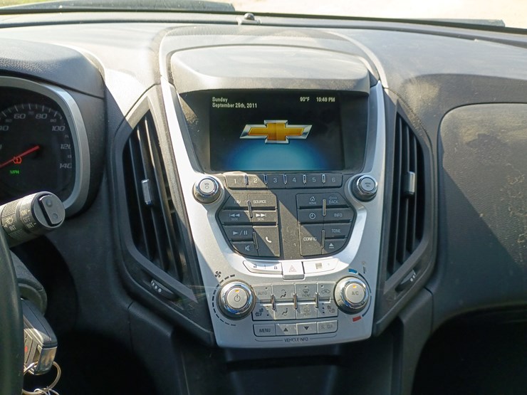 2012-chevrolet-equinox-image-36