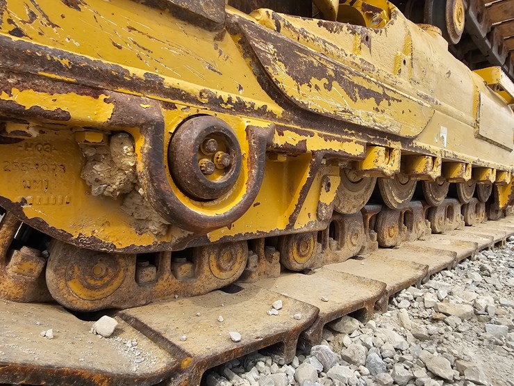 2023-caterpillar-953-image-78