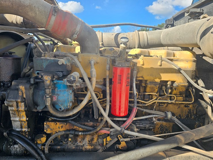 1989-peterbilt-379-image-32