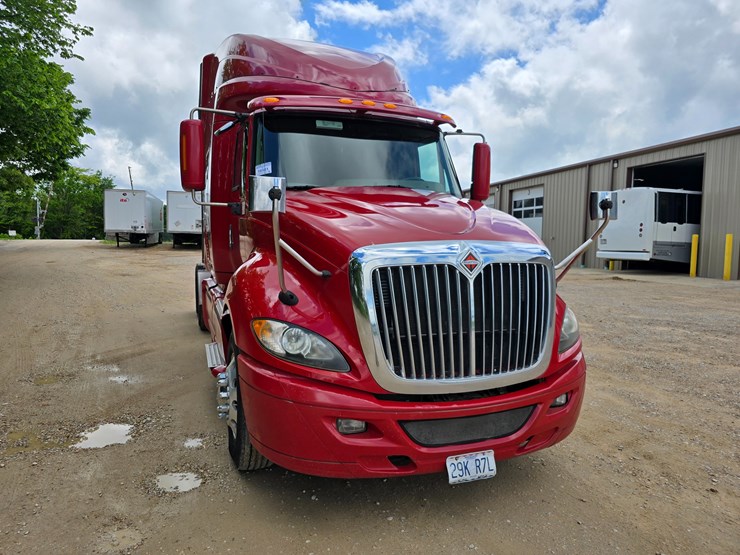 2015-international-prostar-image-37