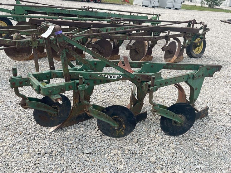 oliver-3-bottom-plow-image-2